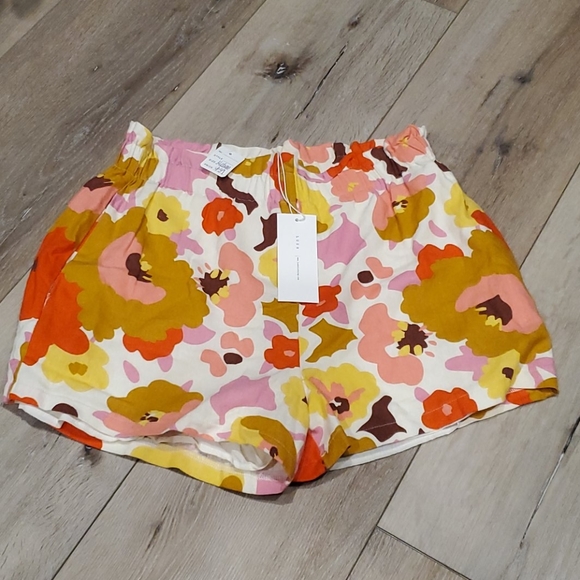 Lush Pants - NWT! LUSH shorts Medium